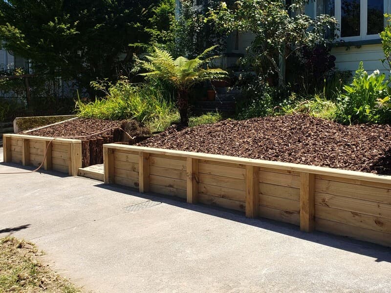 Block retaining wall system for slope stabilisation and level management in Sydney